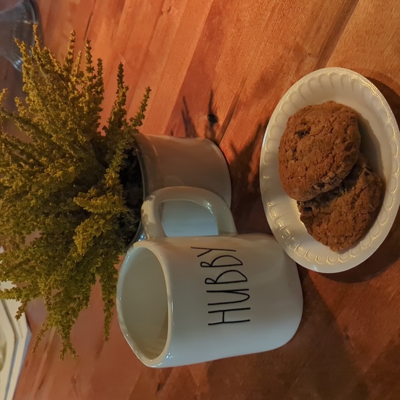 Rae Dunn mug - Picture 1 of 4